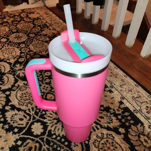 Stanley Pink Tumbler with Handle - Picture 2 of 4